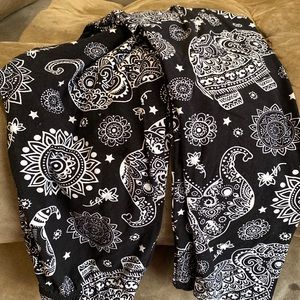 Lularoe one size elephant leggings